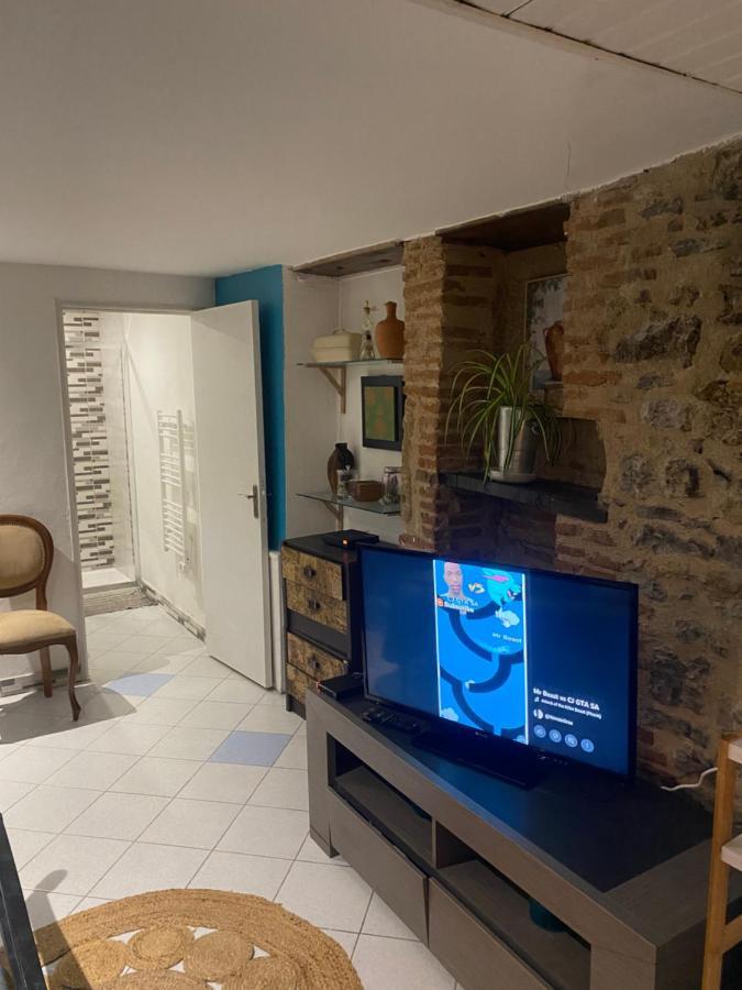 Apartamento La Casa Du Port, Chambres, Privee, Avec Vue Sur La Riviere